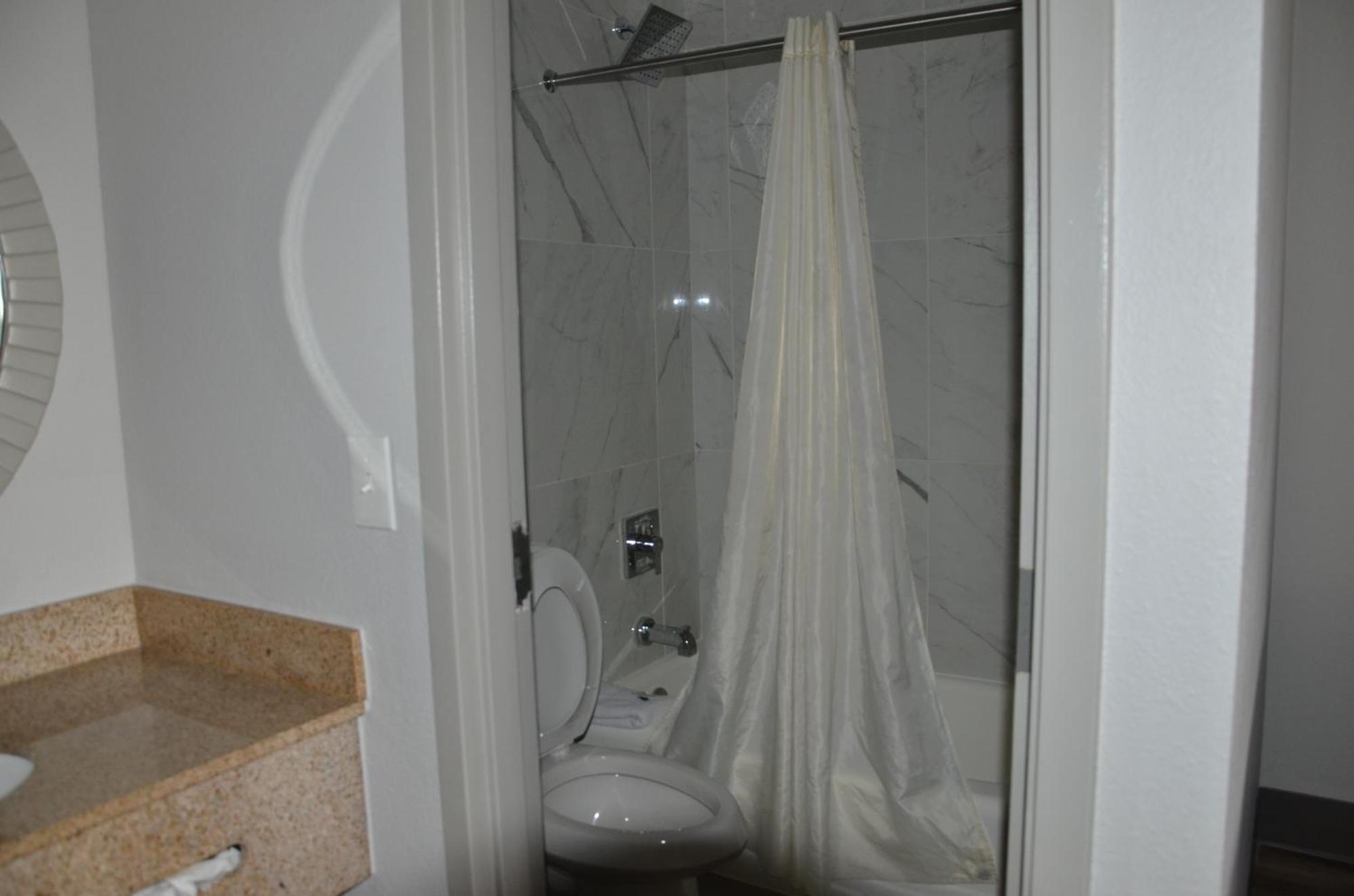 Baymont Suites Ковінґтон Екстер'єр фото